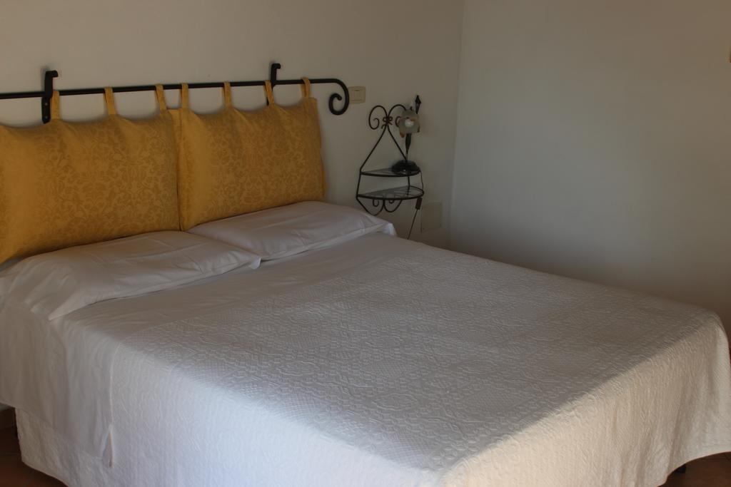 Agriturismo Il Poggiolo Montemerano Ruang foto